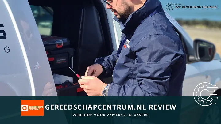 Monteur met Gereedschapcentrum