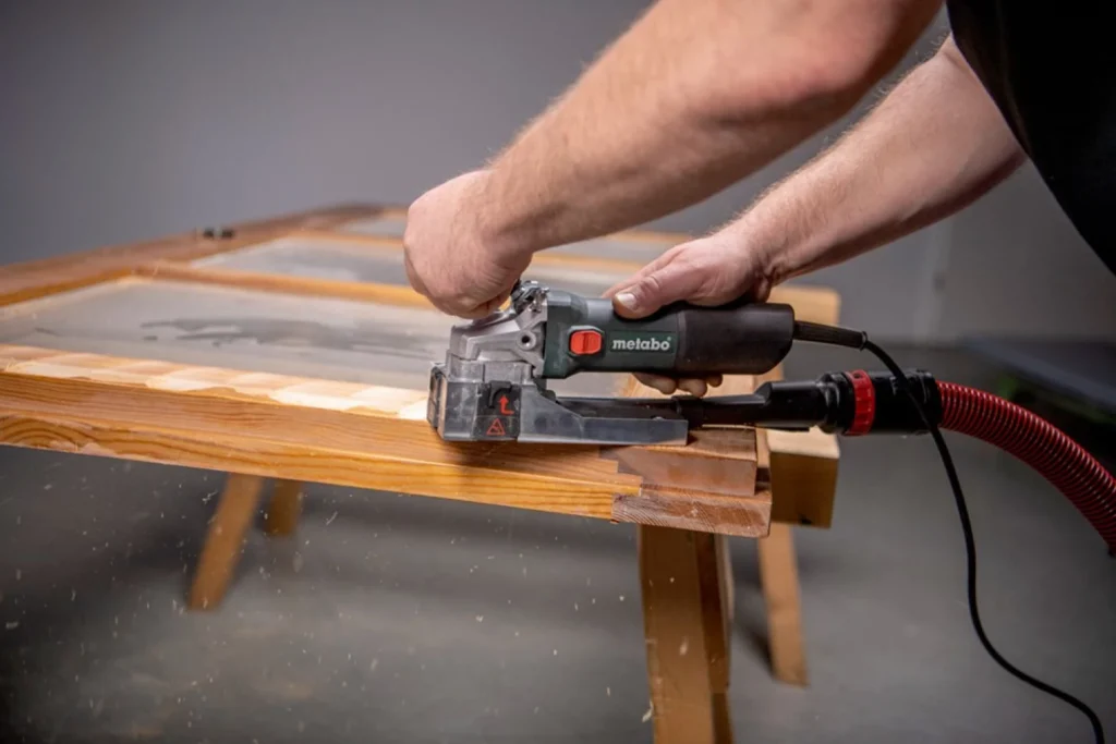 Metabo lakfrees verwijdert verf van hout